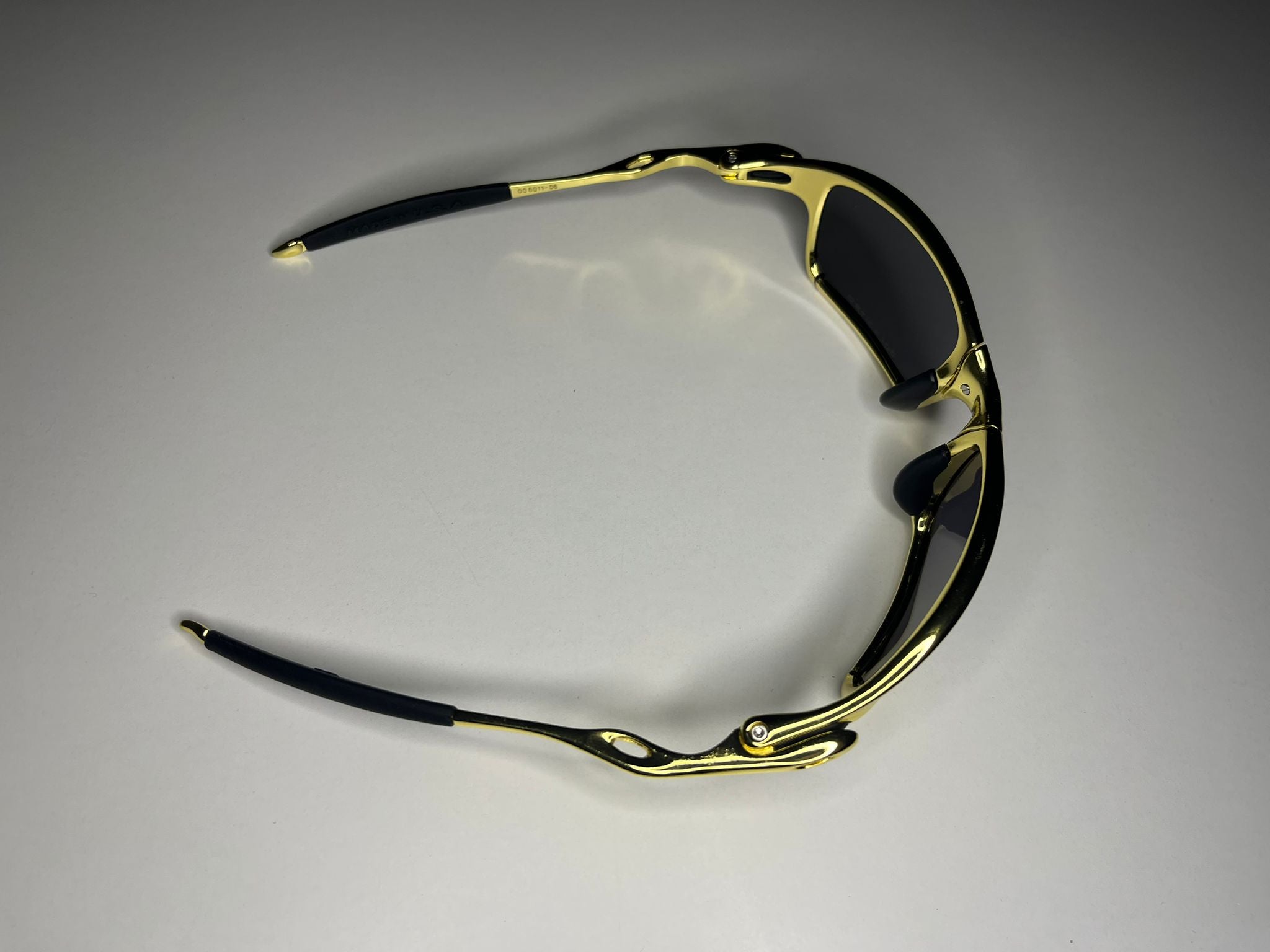 Navigator- 24K Gold Frames- Metallic Purple Lenses Polarized