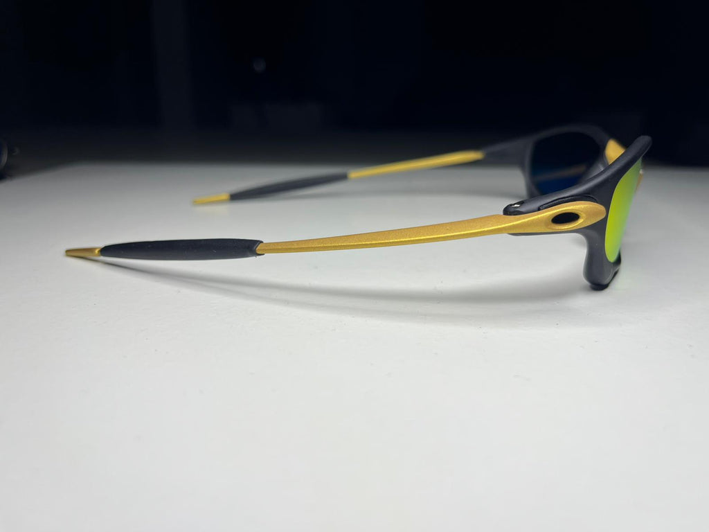 Resolute- Matte Black 24K Gold- Metallic Pink Yellow Lenses- Polarized